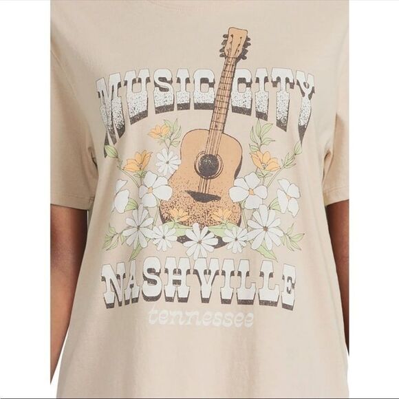 Time and Tru Small Tan Nashville‎ Destination Graphic Tee - Picture 2 of 7